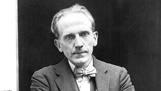 The Endearing Charm of Winnie the Pooh and Friends 13 A a milne